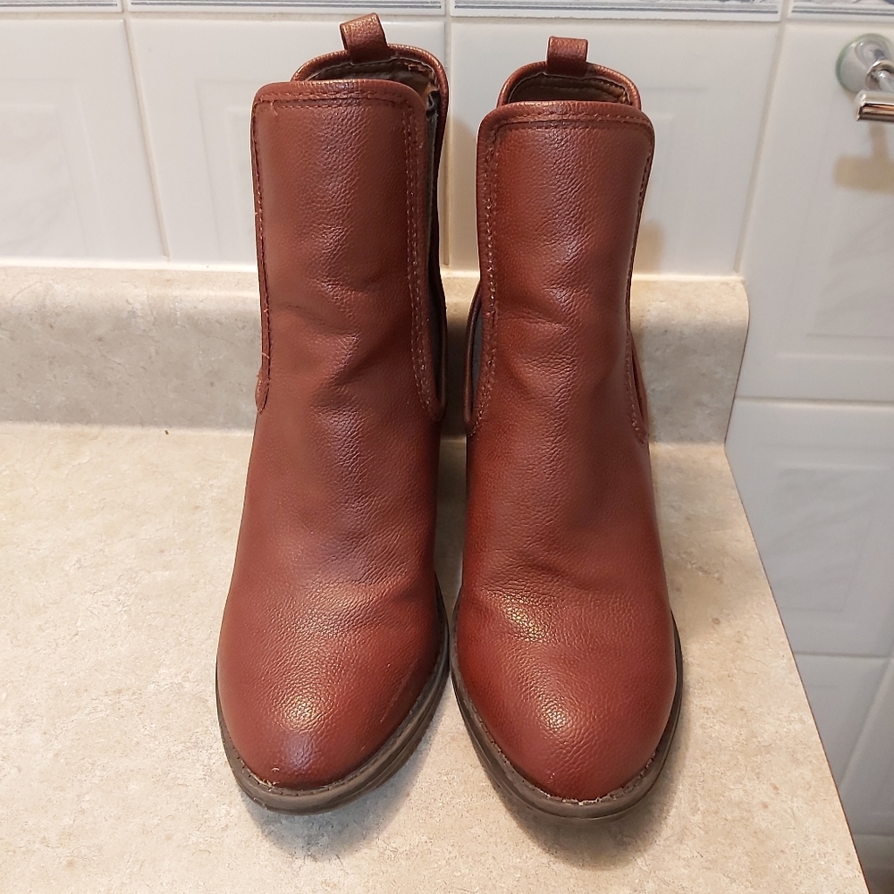 Brown/Burgundy Leather Heeled Booties Size 8.5 - Picture 2 of 14